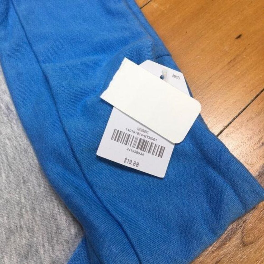 NWT Crazy8 Girls Sweatshirt Gray & Blue Metallic Star Print Size 18-24M - Picture 3 of 3
